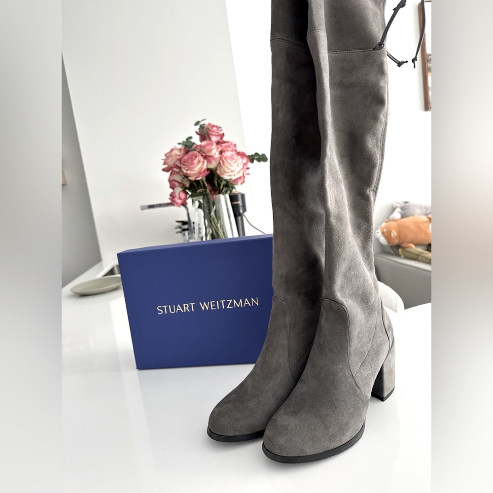 Stuart Weitzman Midland Grey Suede Boots (Never worn)